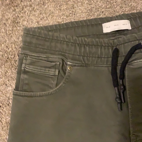 Men’s army green Zara pant - Picture 3 of 8